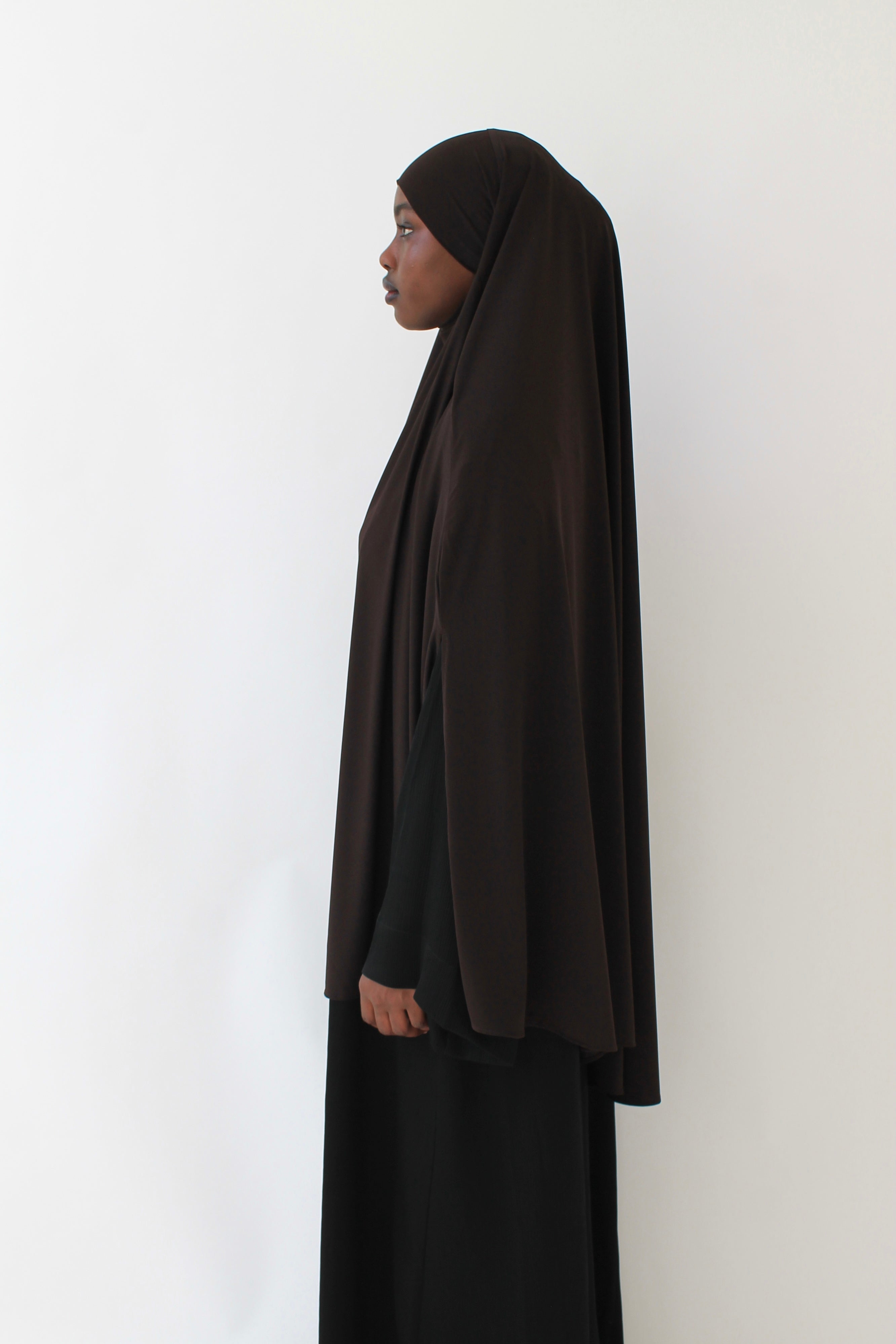 KHIMAR JERSEY PREMIUM À FENTES COURT Mayssa Mastour