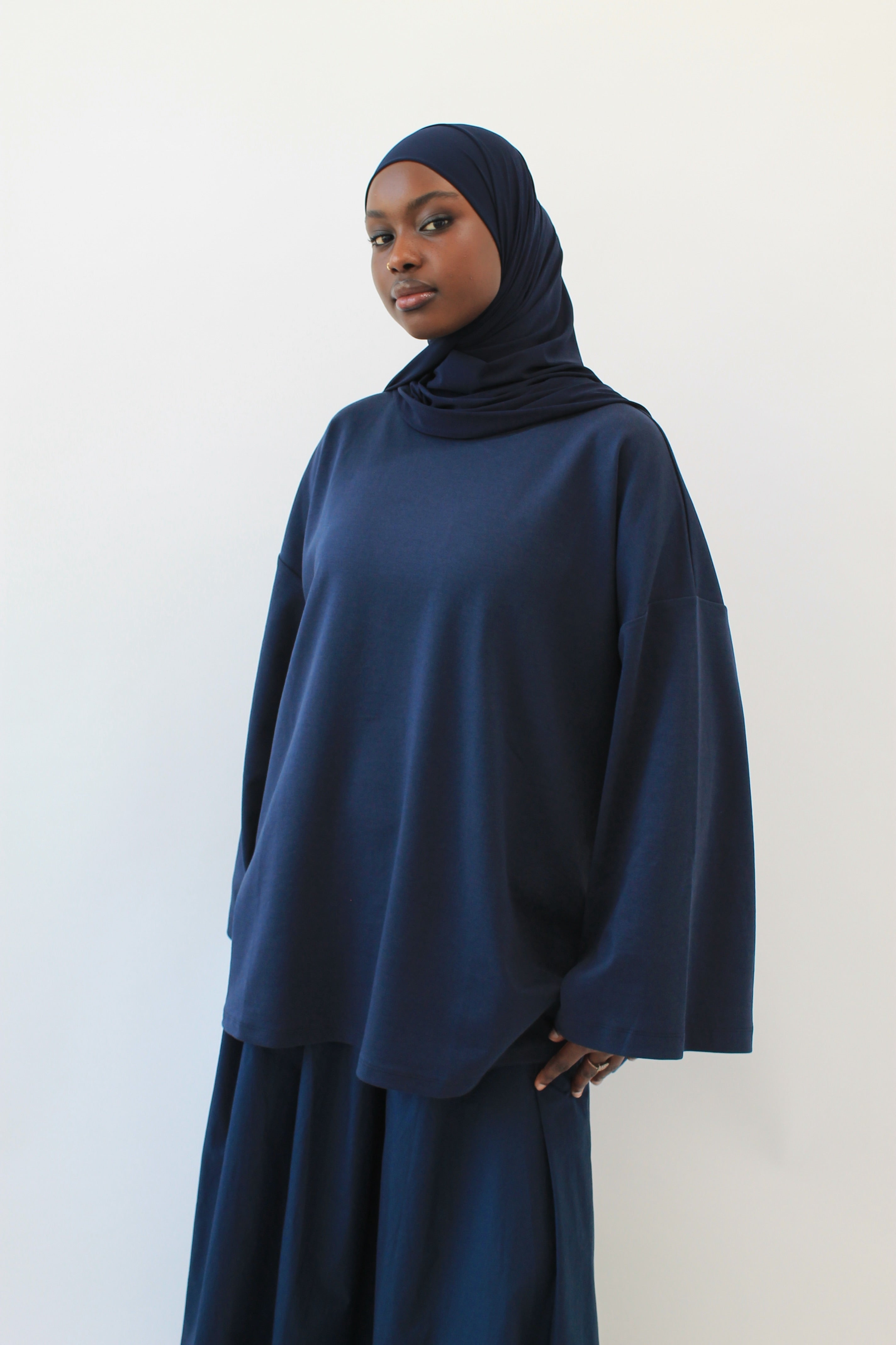 BASIC ESSENTIAL BLEU NUIT Mayssa Mastour