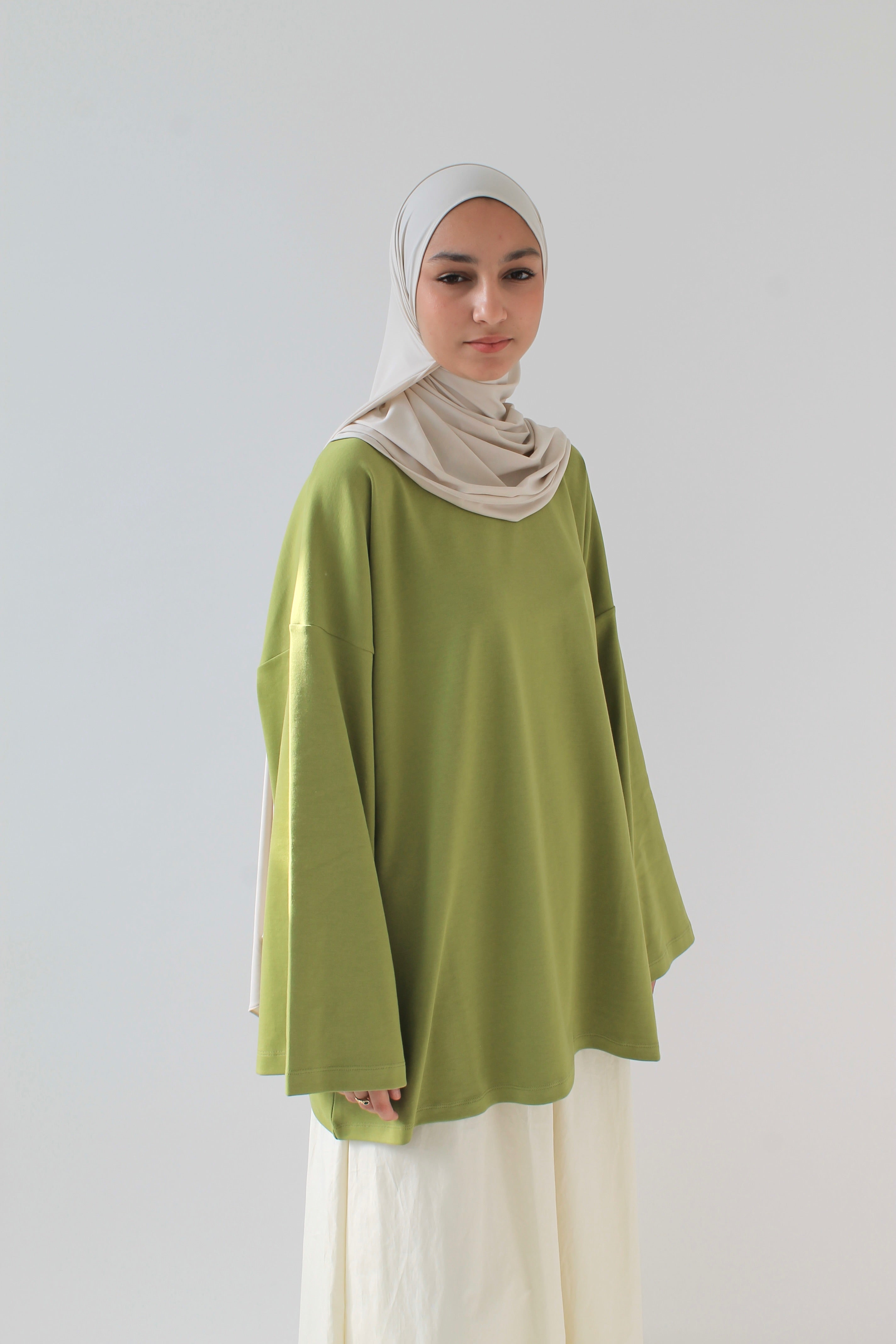 BASIC ESSENTIAL VERT OLIVE Mayssa Mastour
