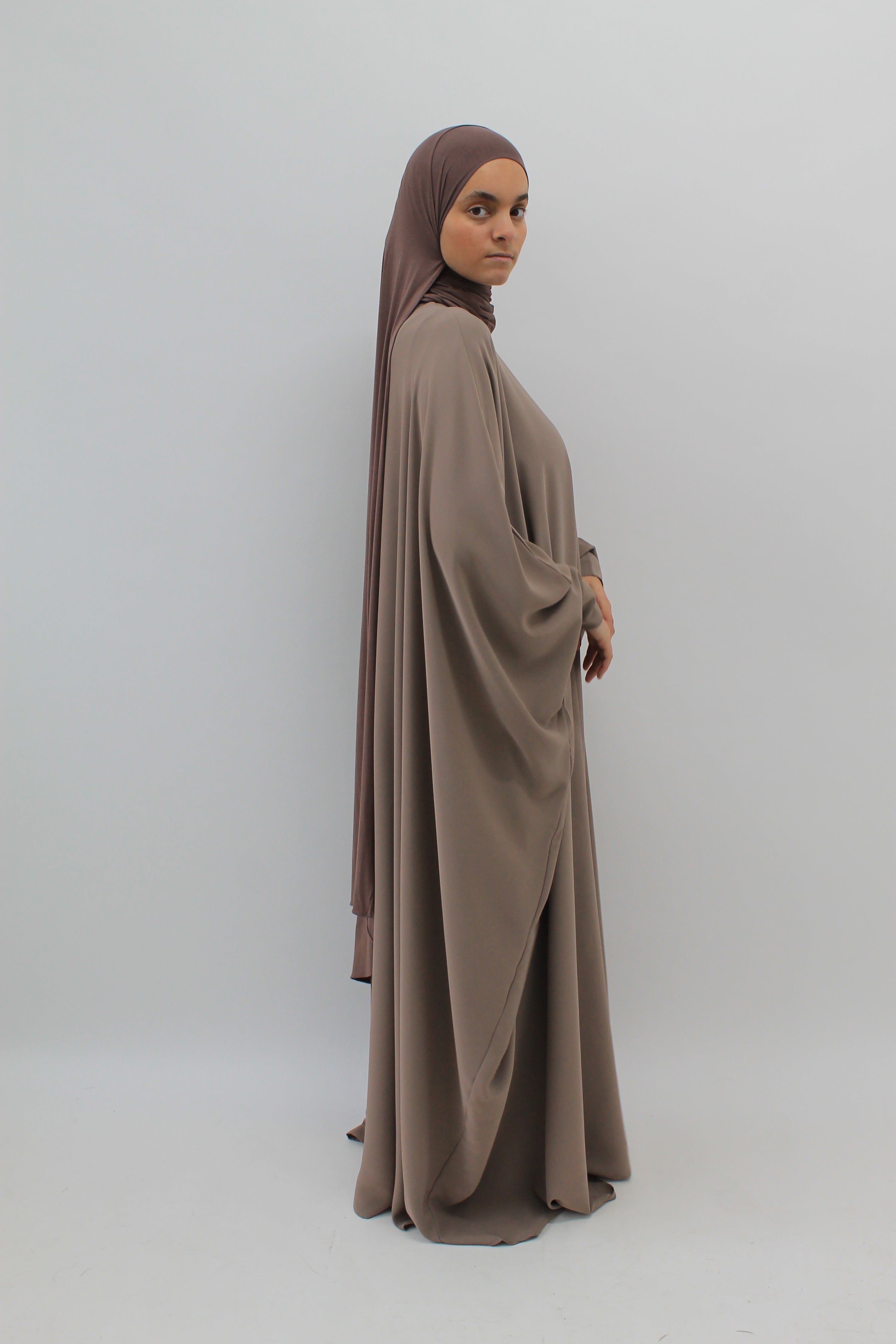 LA ABAYA QAMAR Mayssa Mastour