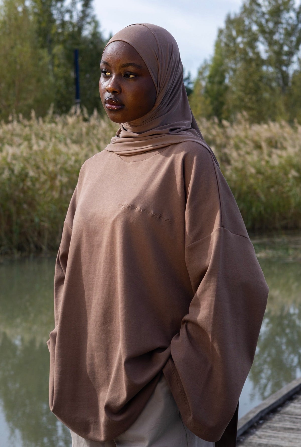 BASIC ESSENTIAL SIGNATURE MOKA Mayssa Mastour