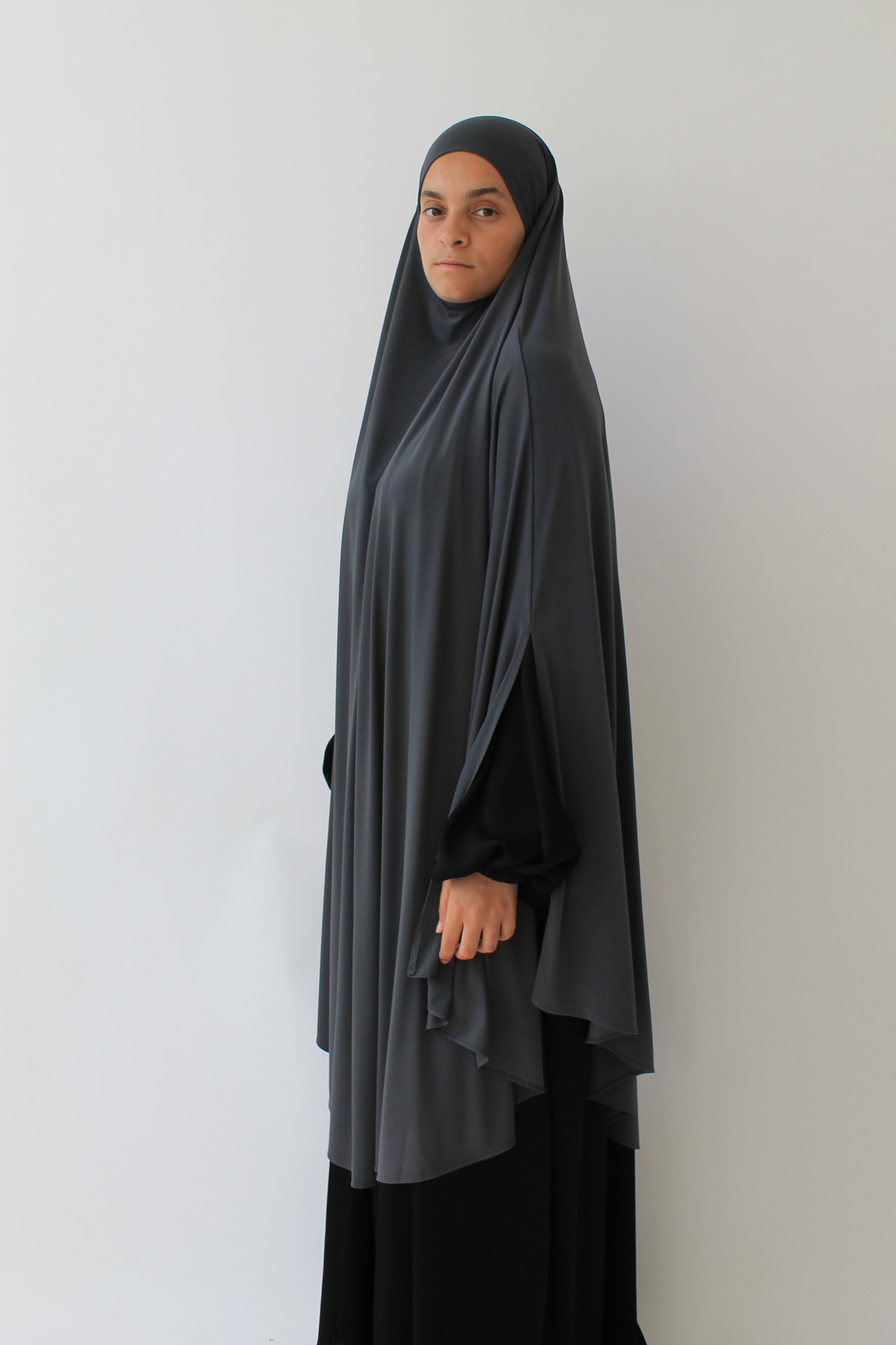 KHIMAR JERSEY PREMIUM À FENTES LONG Mayssa Mastour