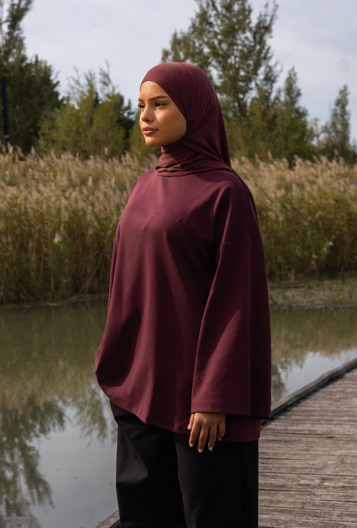 BASIC ESSENTIAL SIGNATURE BORDEAUX Mayssa Mastour