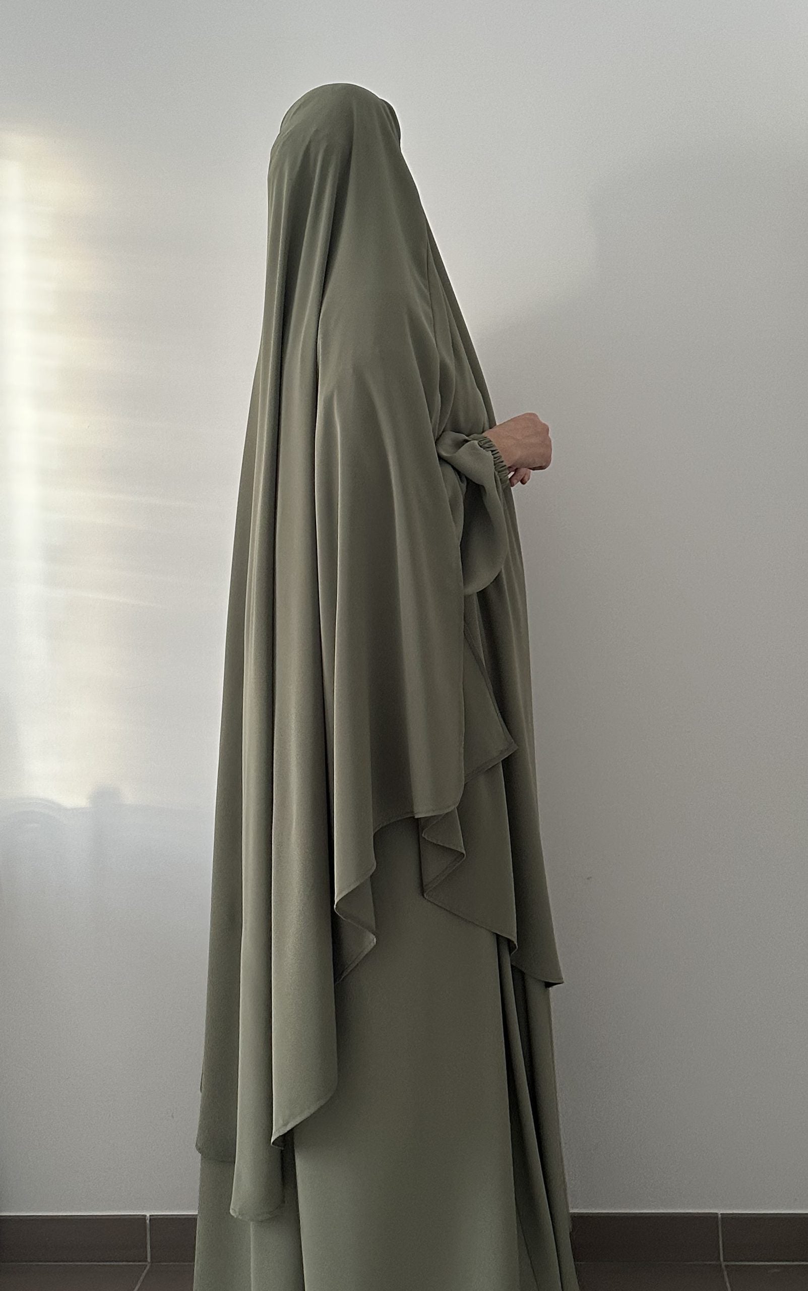 MAXI KHIMAR A FENTES SOIE DE MEDINE