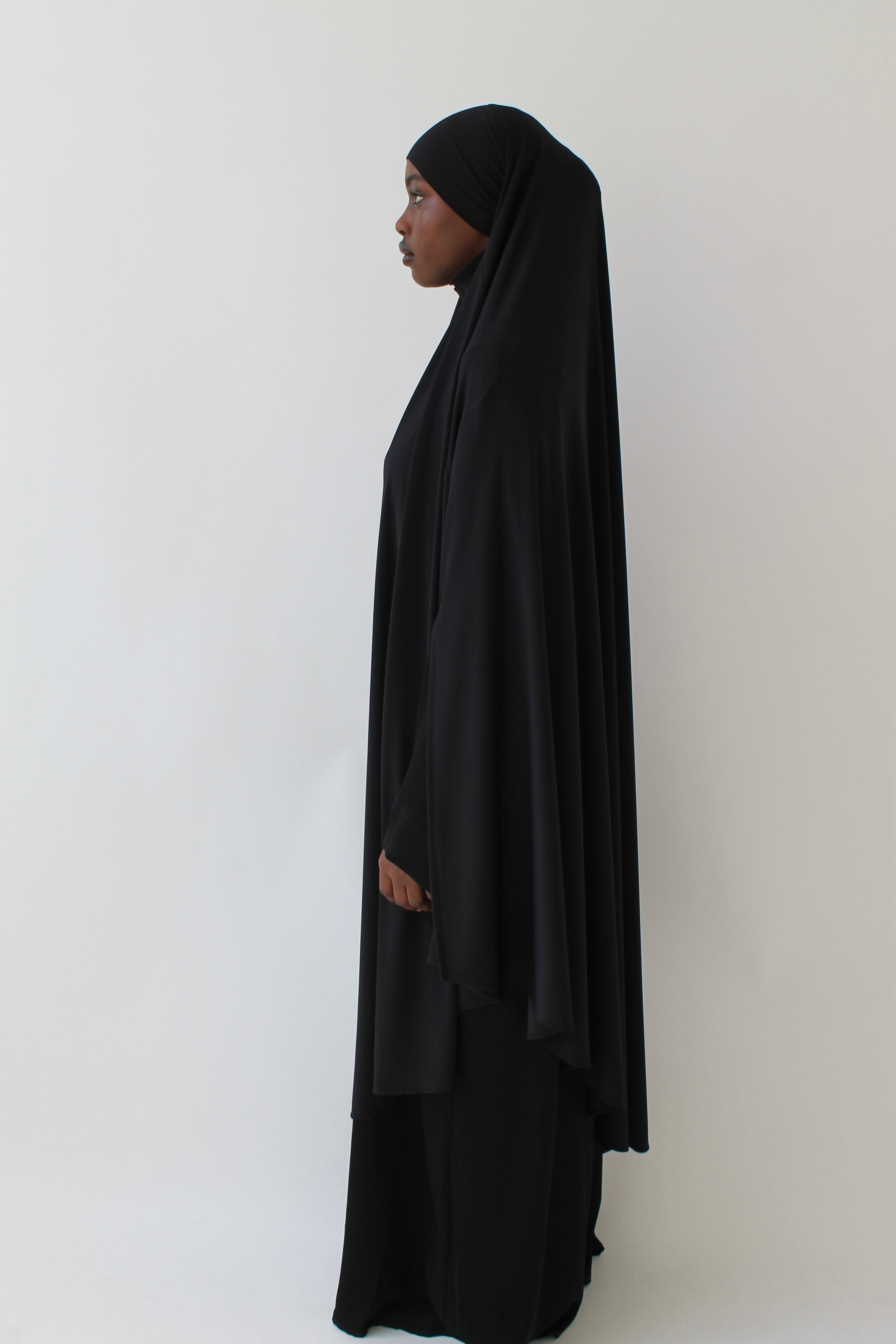 KHIMAR JERSEY PREMIUM À FENTES LONG Mayssa Mastour