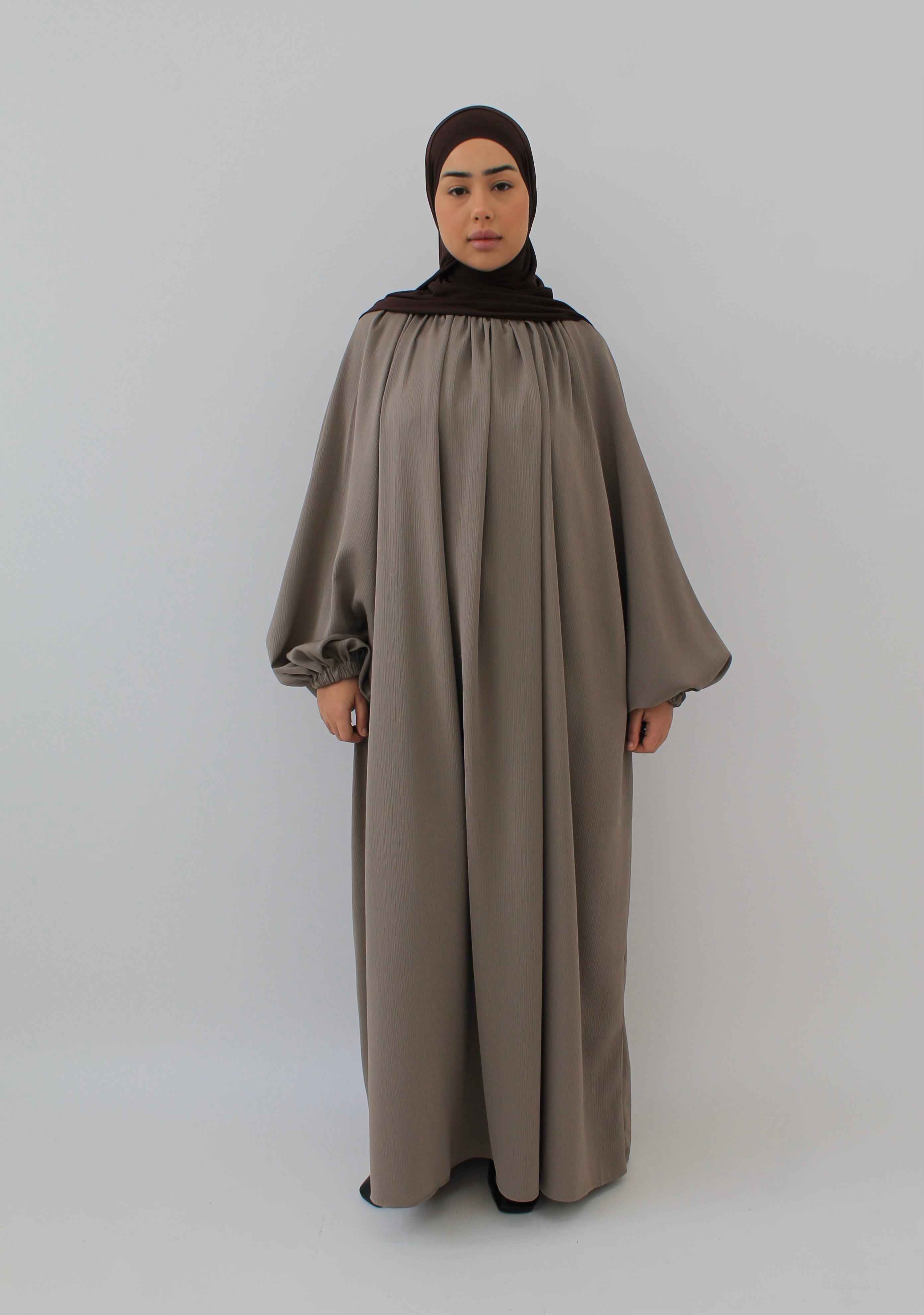 ROBE VEILED Mayssa Mastour