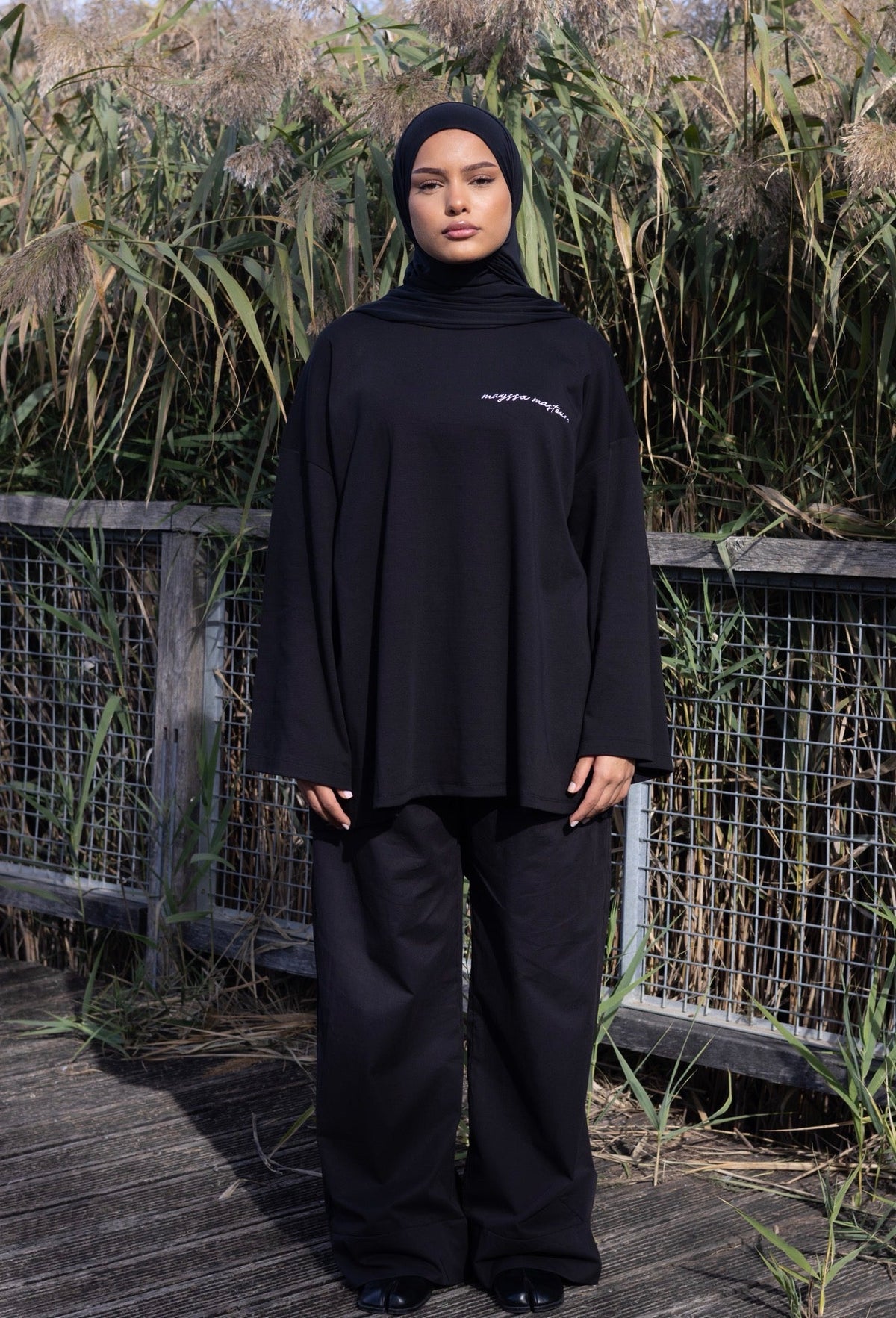 BASIC ESSENTIAL SIGNATURE NOIR Mayssa Mastour