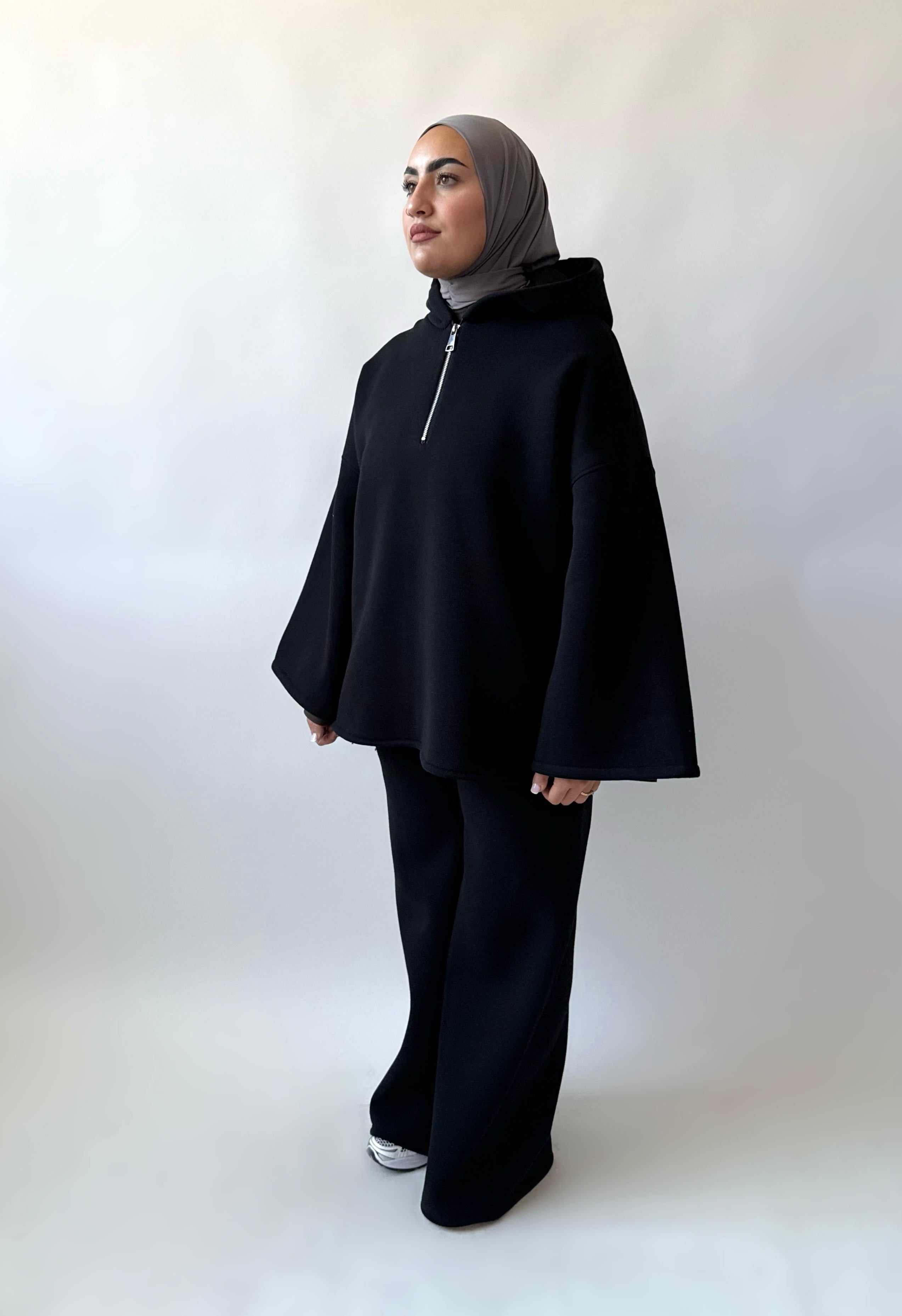 SET COZY Mayssa Mastour