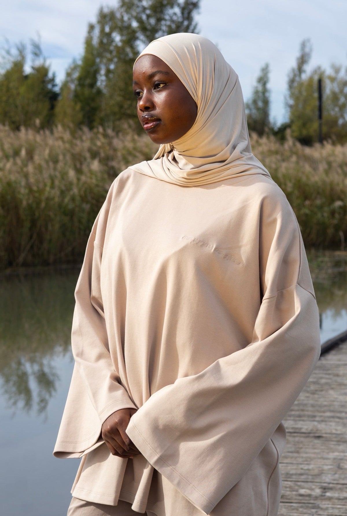 BASIC ESSENTIAL SIGNATURE BEIGE Mayssa Mastour