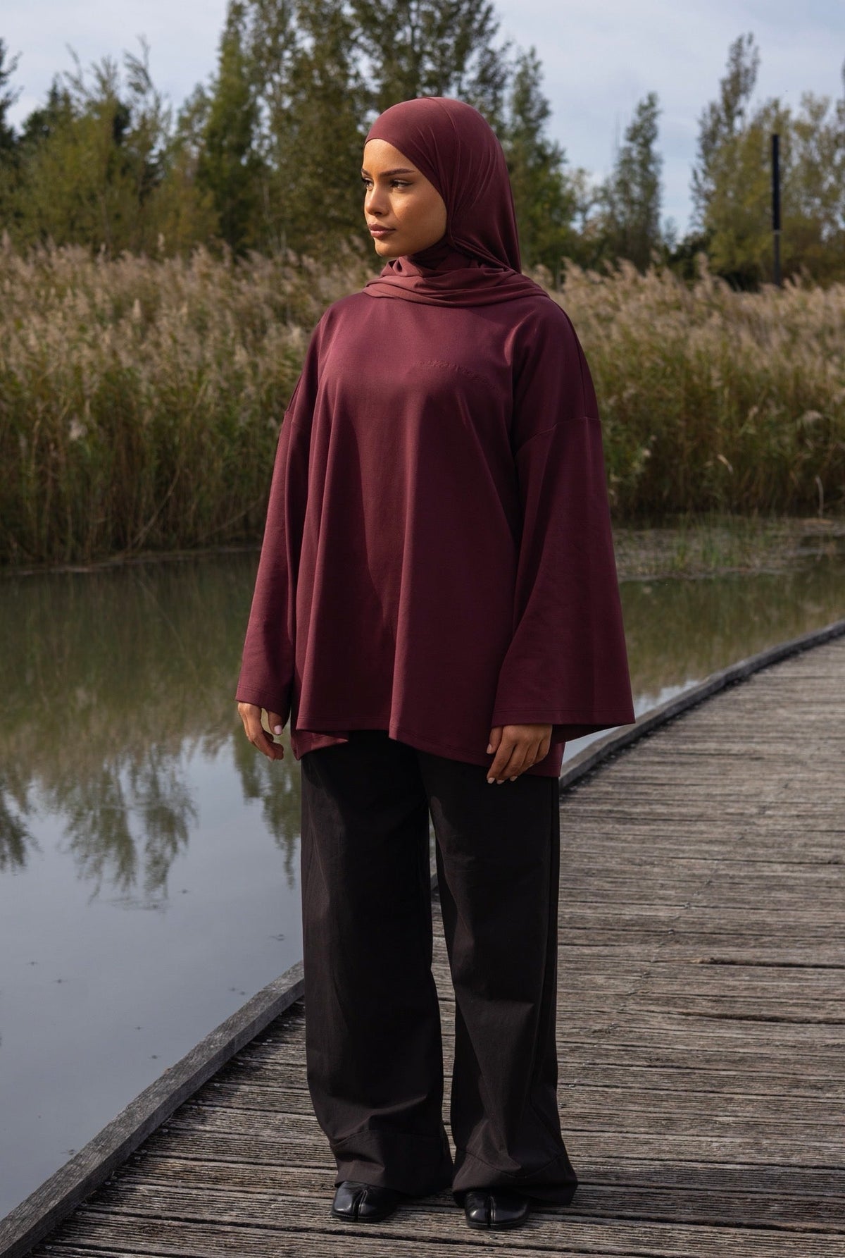 BASIC ESSENTIAL SIGNATURE BORDEAUX Mayssa Mastour