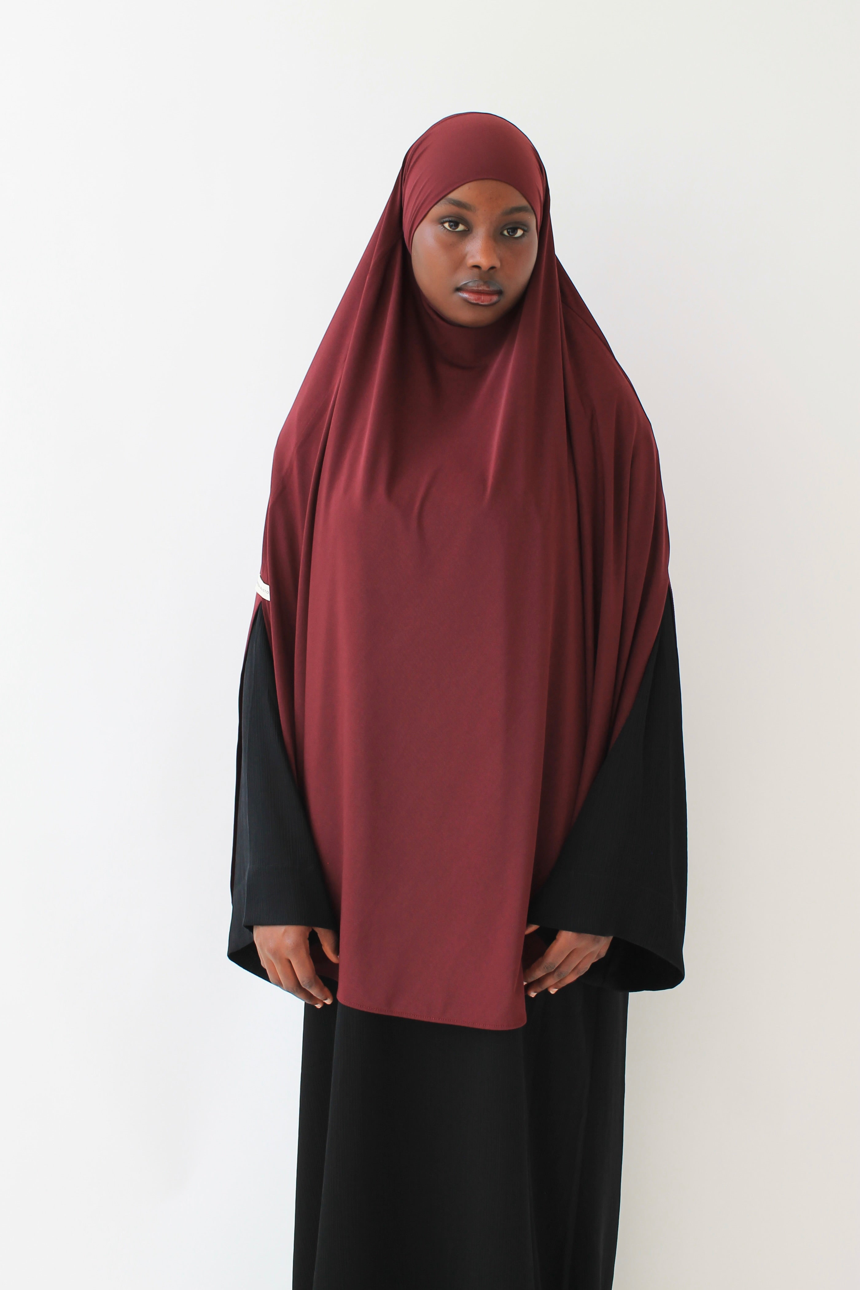 KHIMAR JERSEY PREMIUM À FENTES COURT Mayssa Mastour
