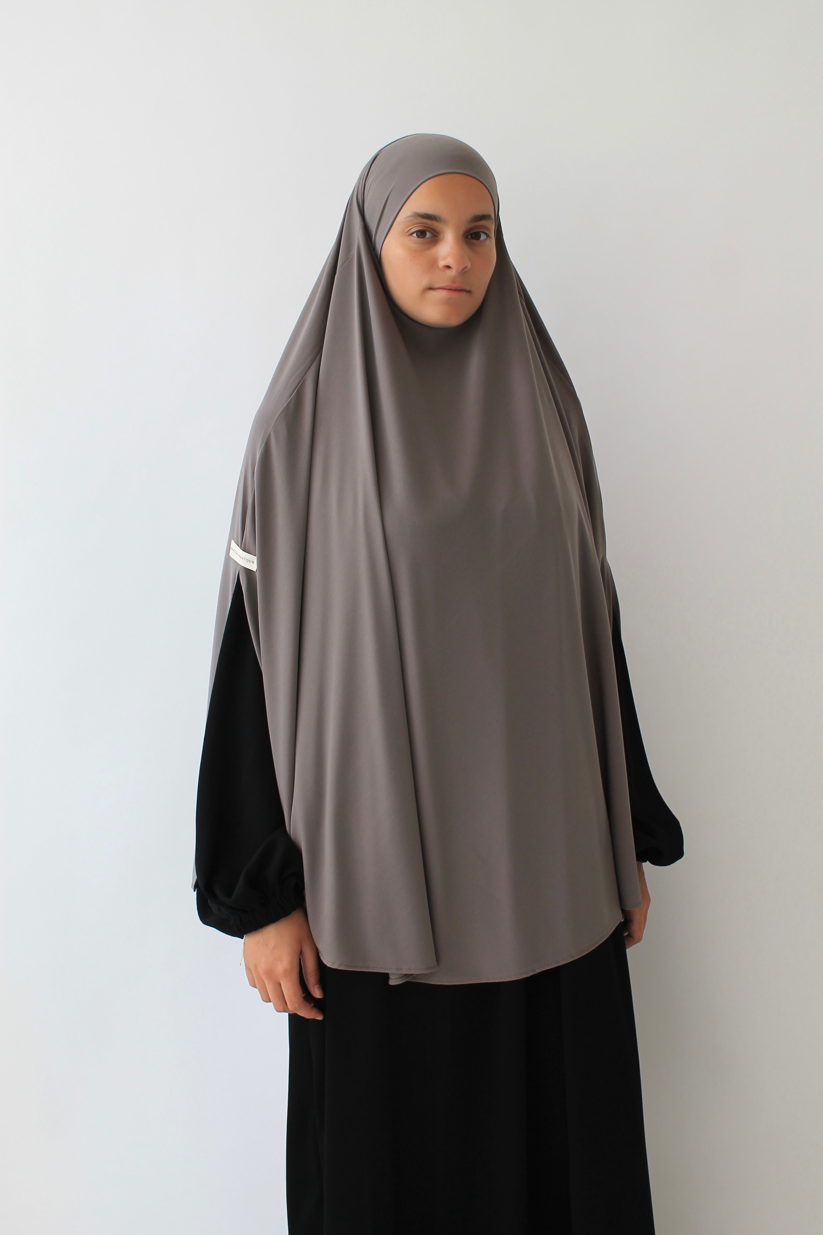 KHIMAR JERSEY PREMIUM À FENTES COURT Mayssa Mastour