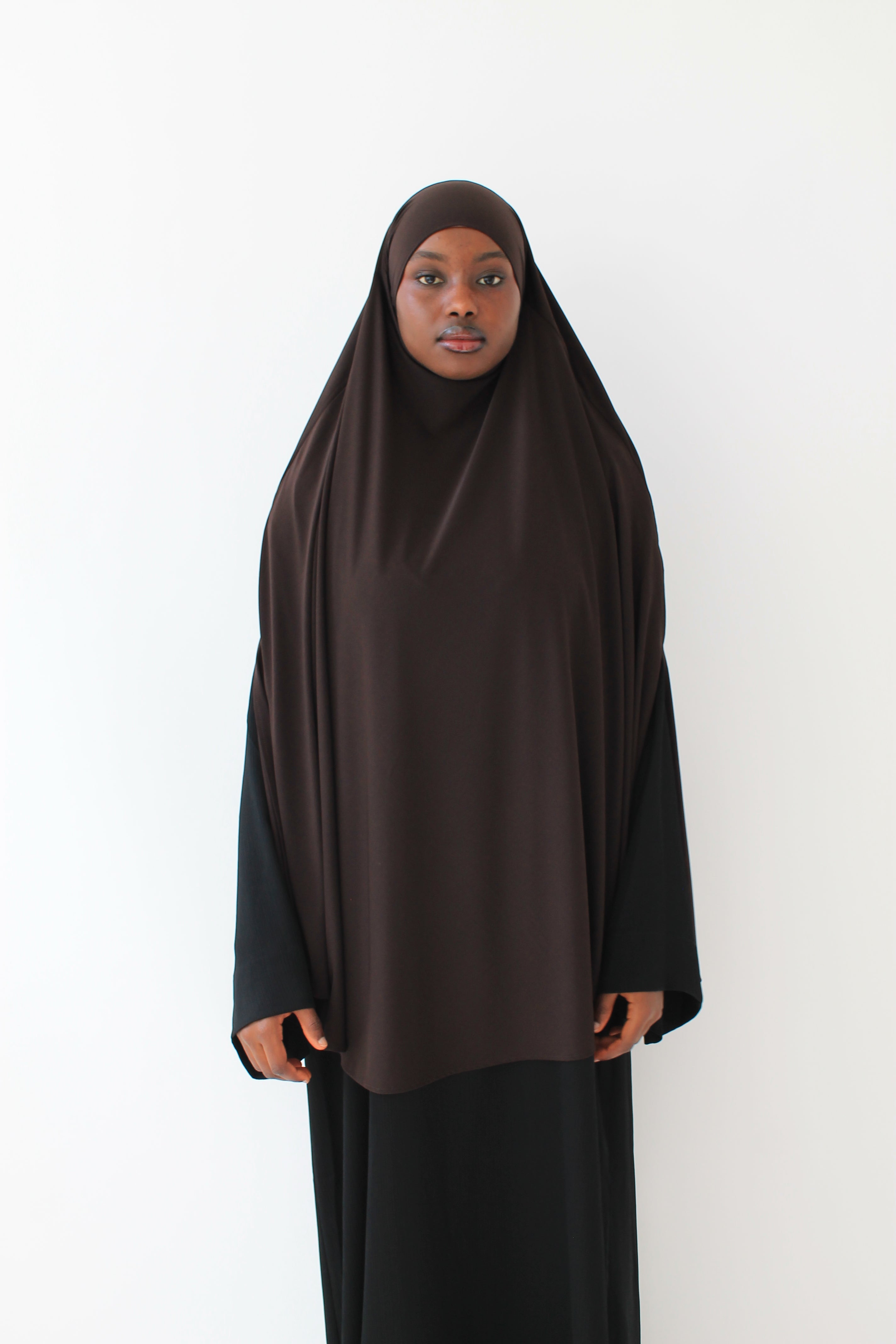 KHIMAR JERSEY PREMIUM À FENTES COURT Mayssa Mastour